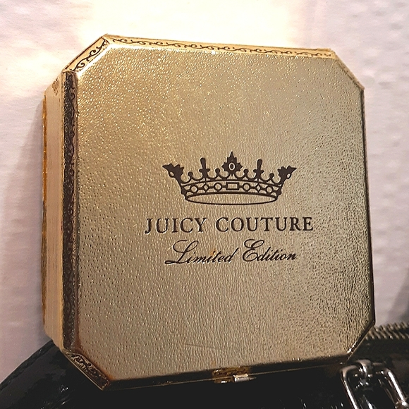 Limited edition JUICY COUTURE 2008 class ring box - Picture 6 of 14